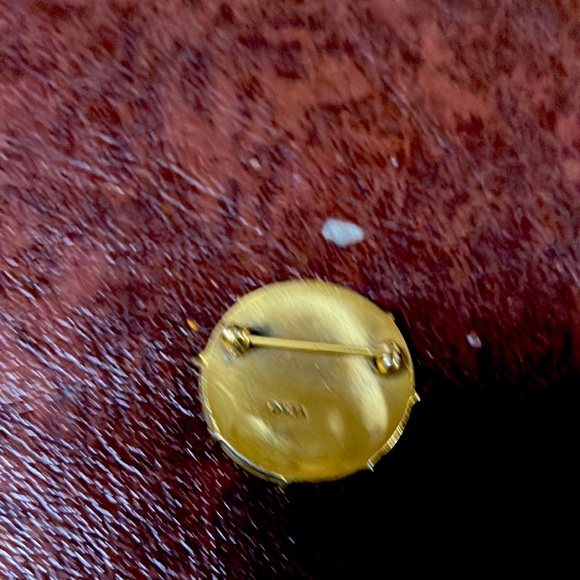 Alya woman - Picture 5 of 6